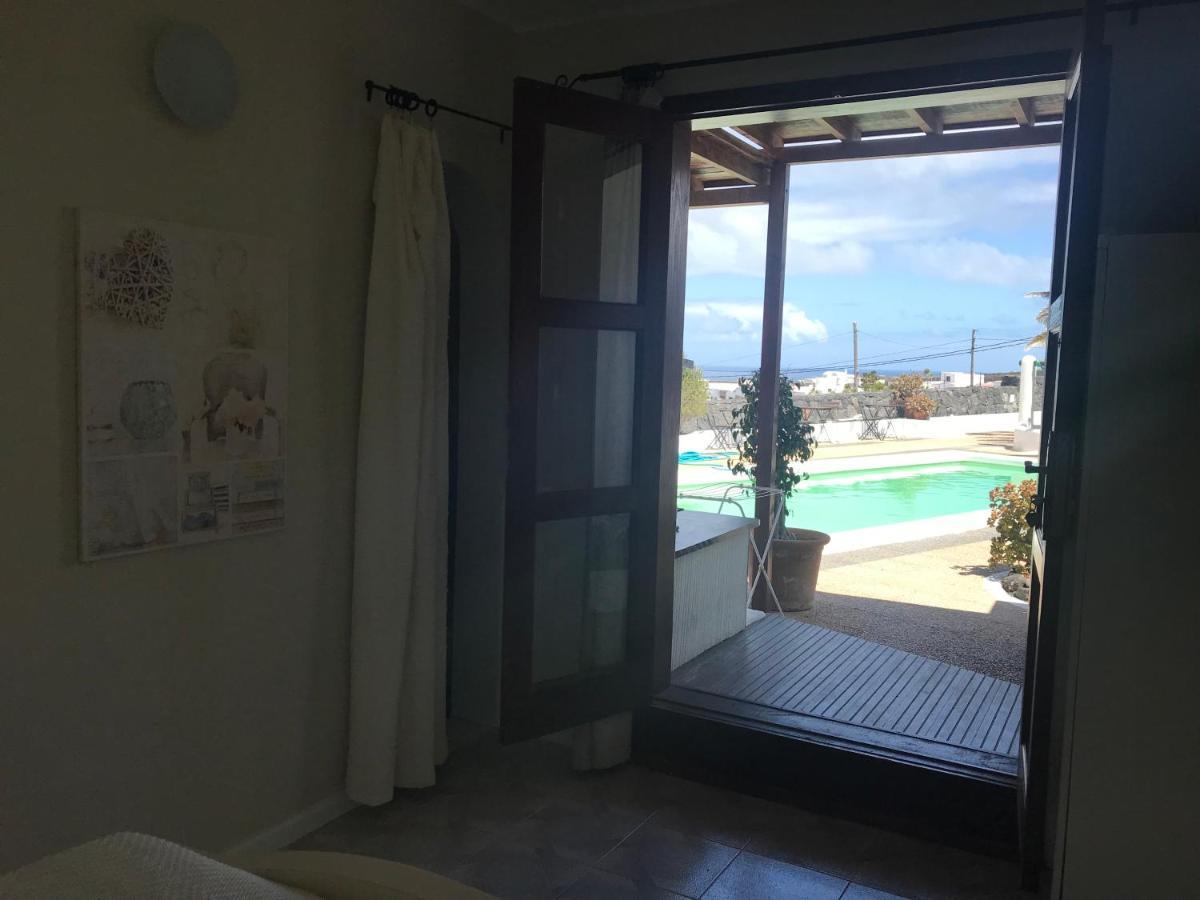 Oasis Surf House Apartment Soo Exterior photo